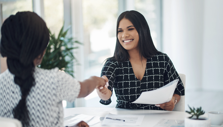 Resume Profile Examples + How to Write a Strong One