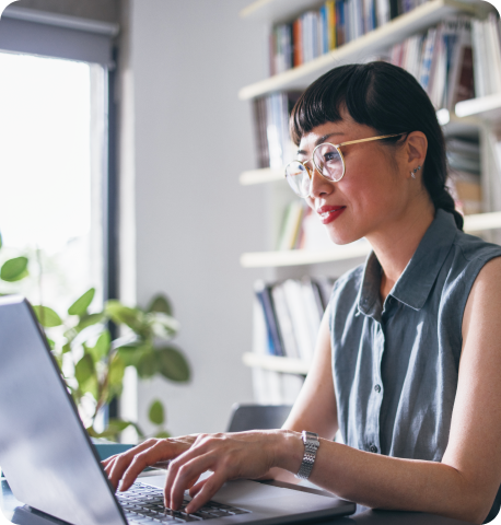 Expert reviewing resume