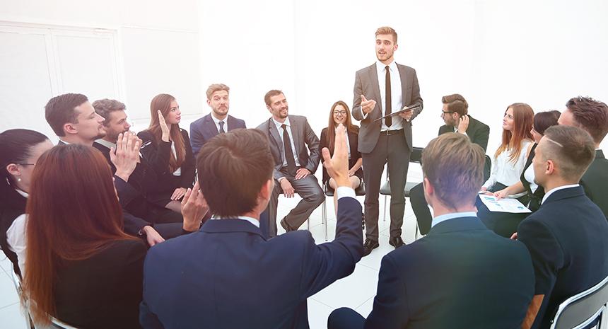 How to Become a Corporate Trainer